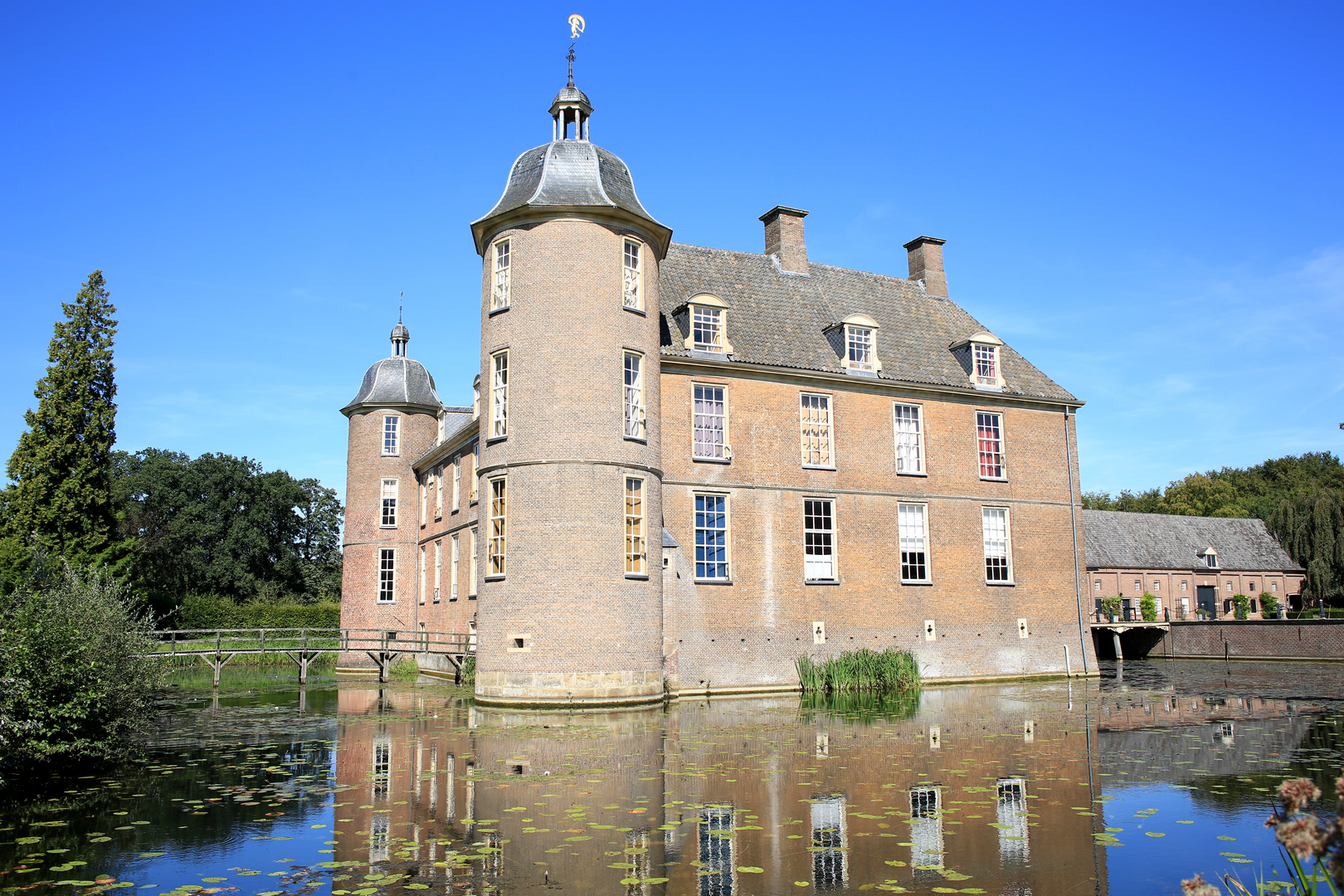 An image depicting the trail Braamt to Zelhem via Kasteel Slangenburg and its surrounding area.