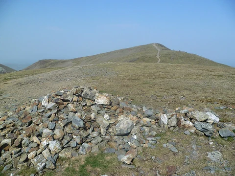 An image depicting the trail Dodd, Whiteside and Hopegill Head Loop - Crummock Water and its surrounding area.