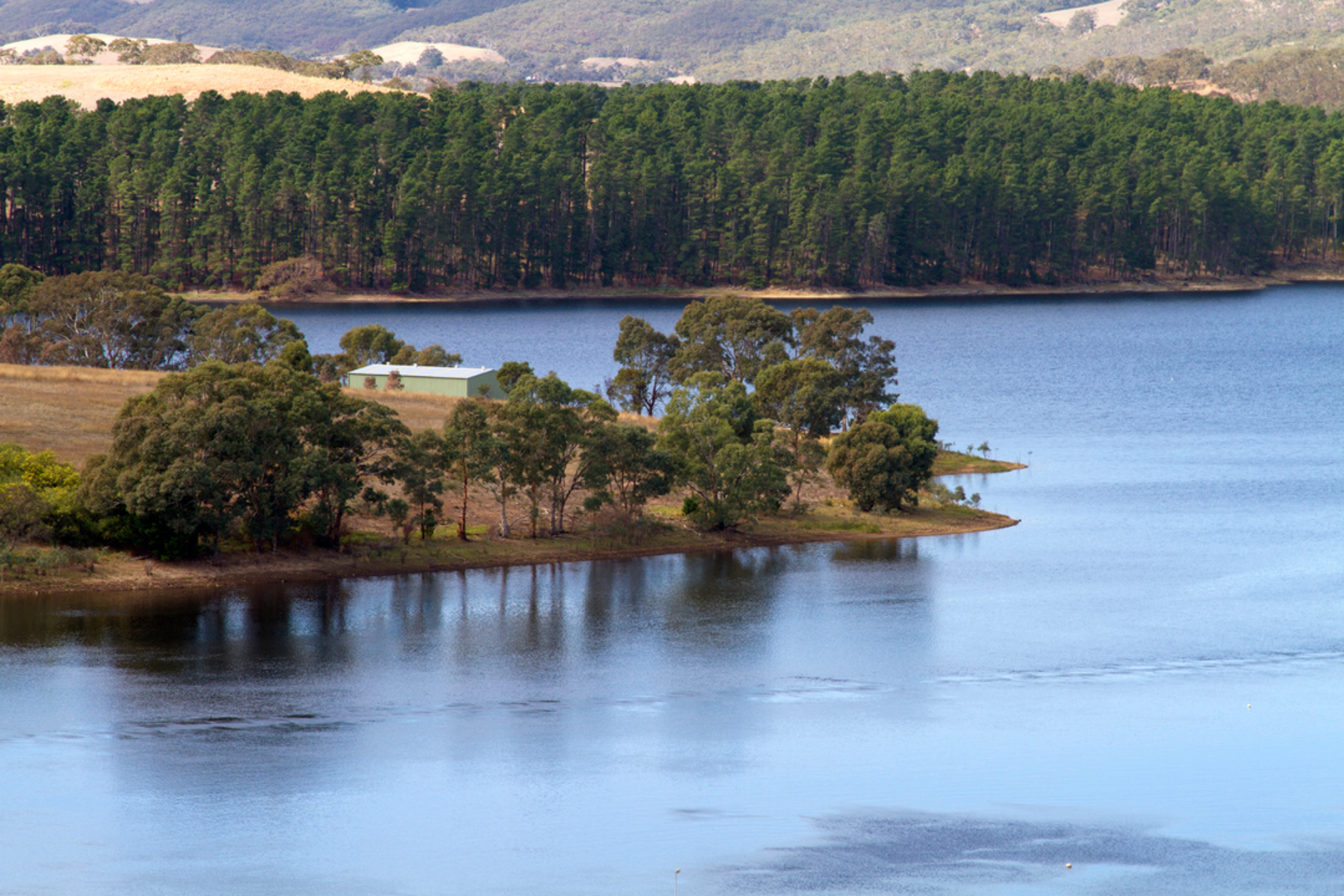 An image depicting the trail Myponga Reservoir Trail and its surrounding area.