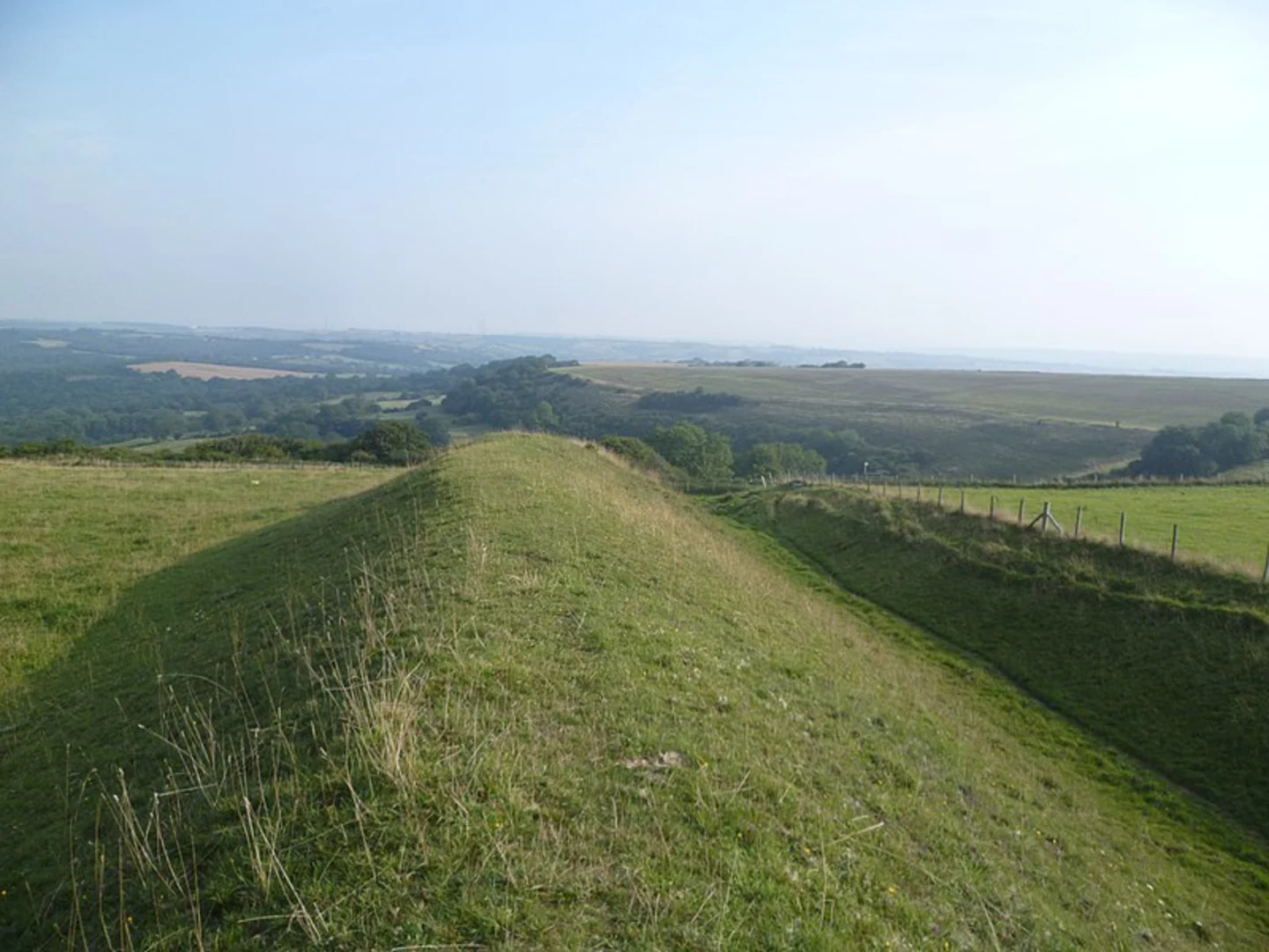 An image depicting the trail Eggardon Hill Walk and its surrounding area.