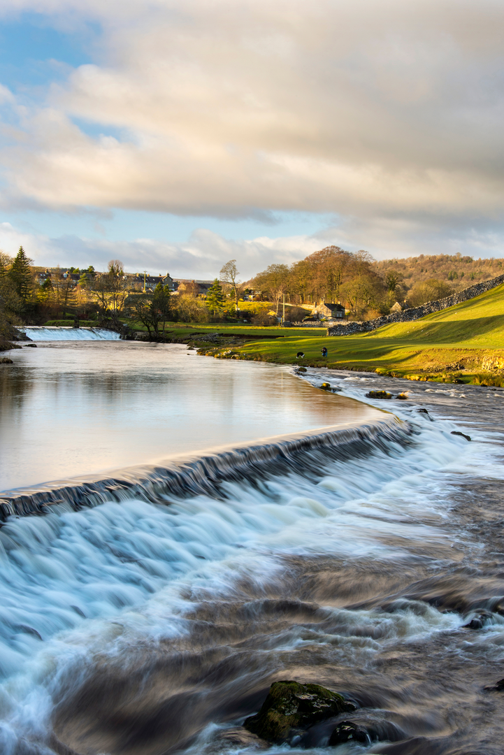 An image depicting the trail Grassington - Meadows Walk and its surrounding area.