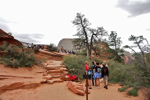 An image depicting the trail East Rim Trail and its surrounding area.
