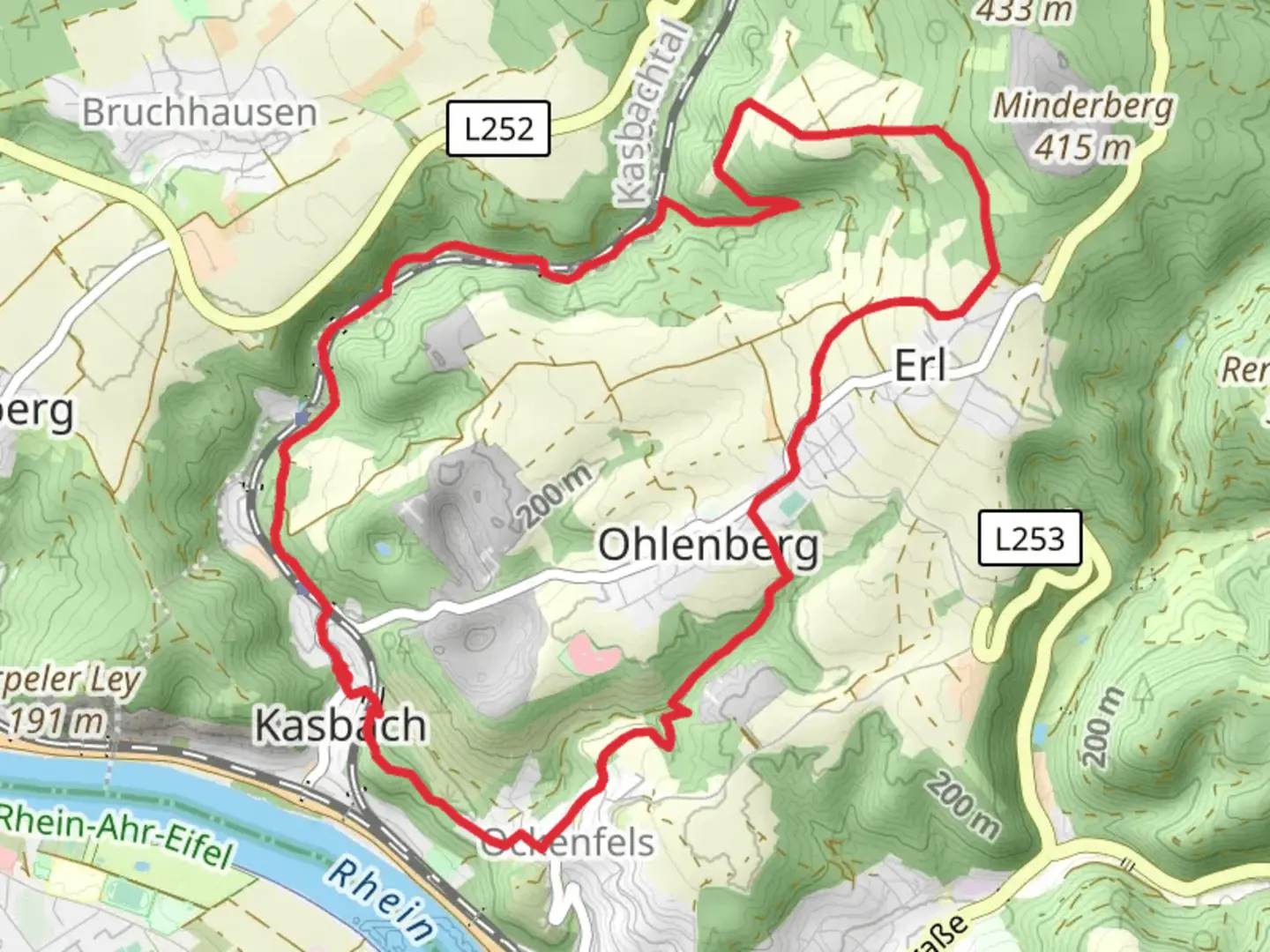 An image depicting the trail Rheinsteig-Zuweg Kalenborn and Ockenfels and its surrounding area.