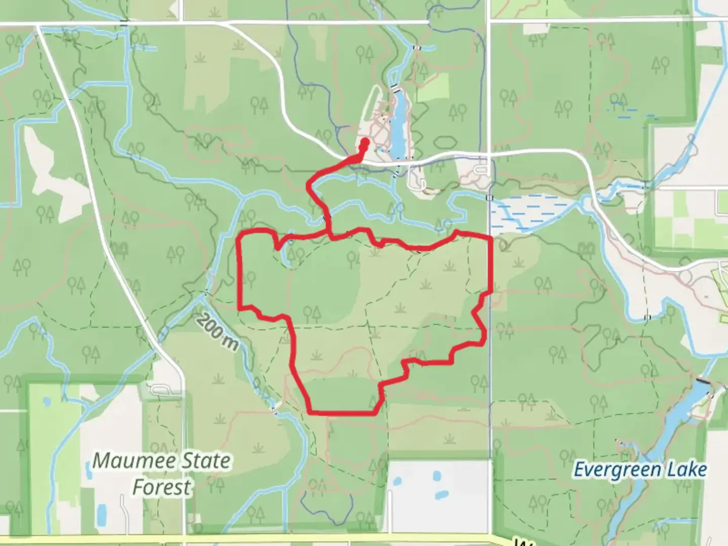 An image depicting the trail Oak Openings Hiking and Ridge Loop Trail and its surrounding area.