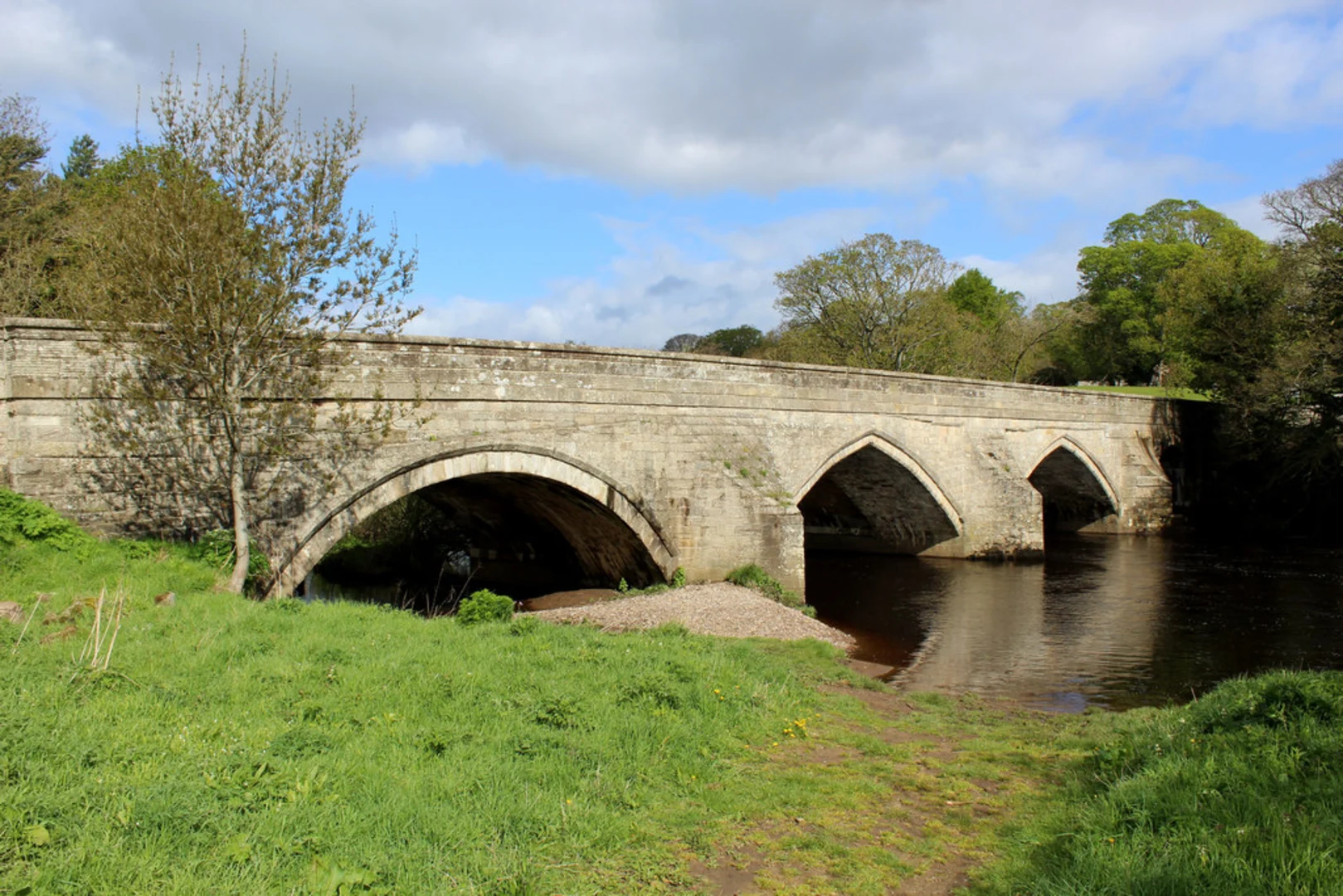 An image depicting the trail Leyburn, Redmire and Wensley Loop and its surrounding area.