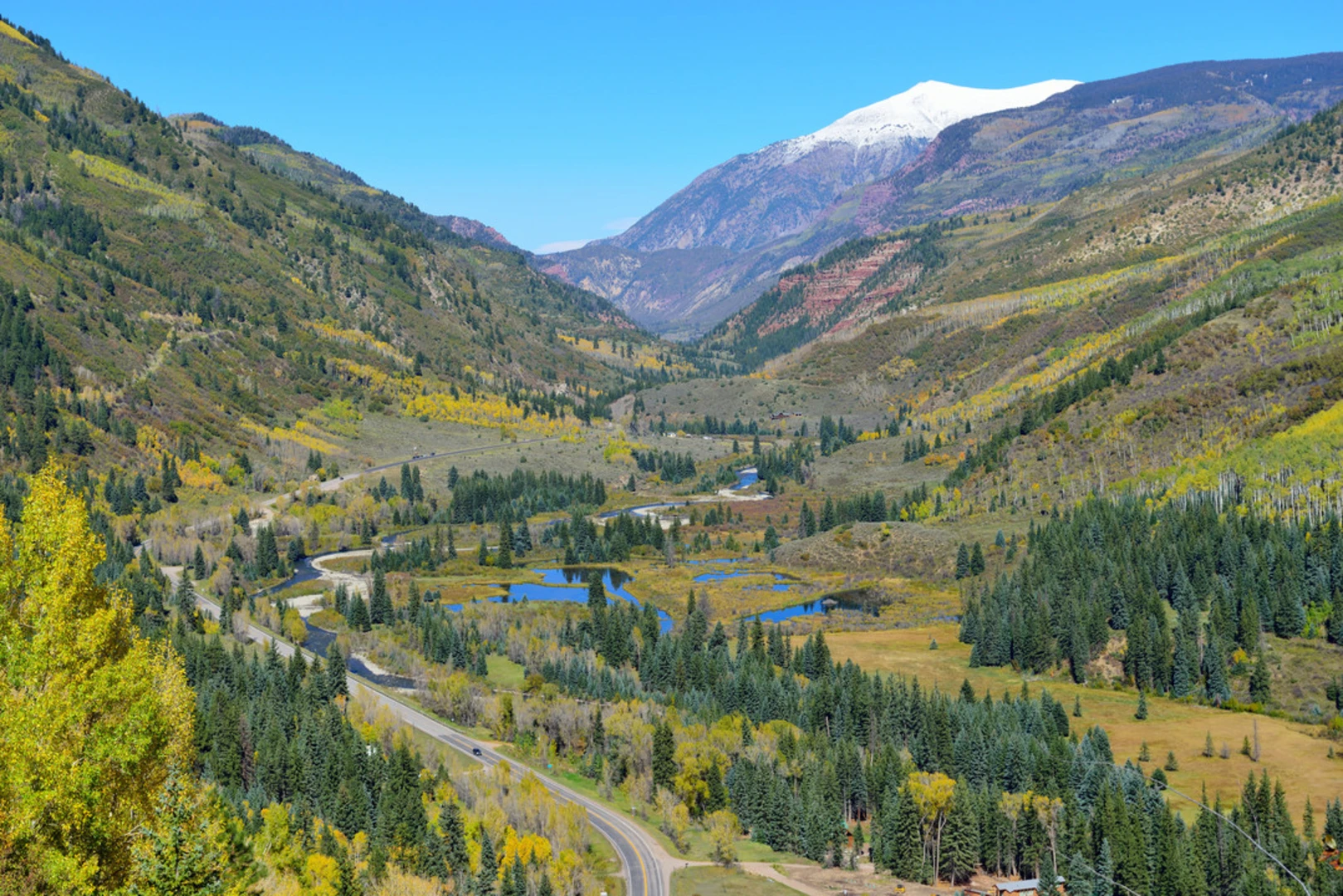 An image depicting the trail Hay Park Trail and its surrounding area.