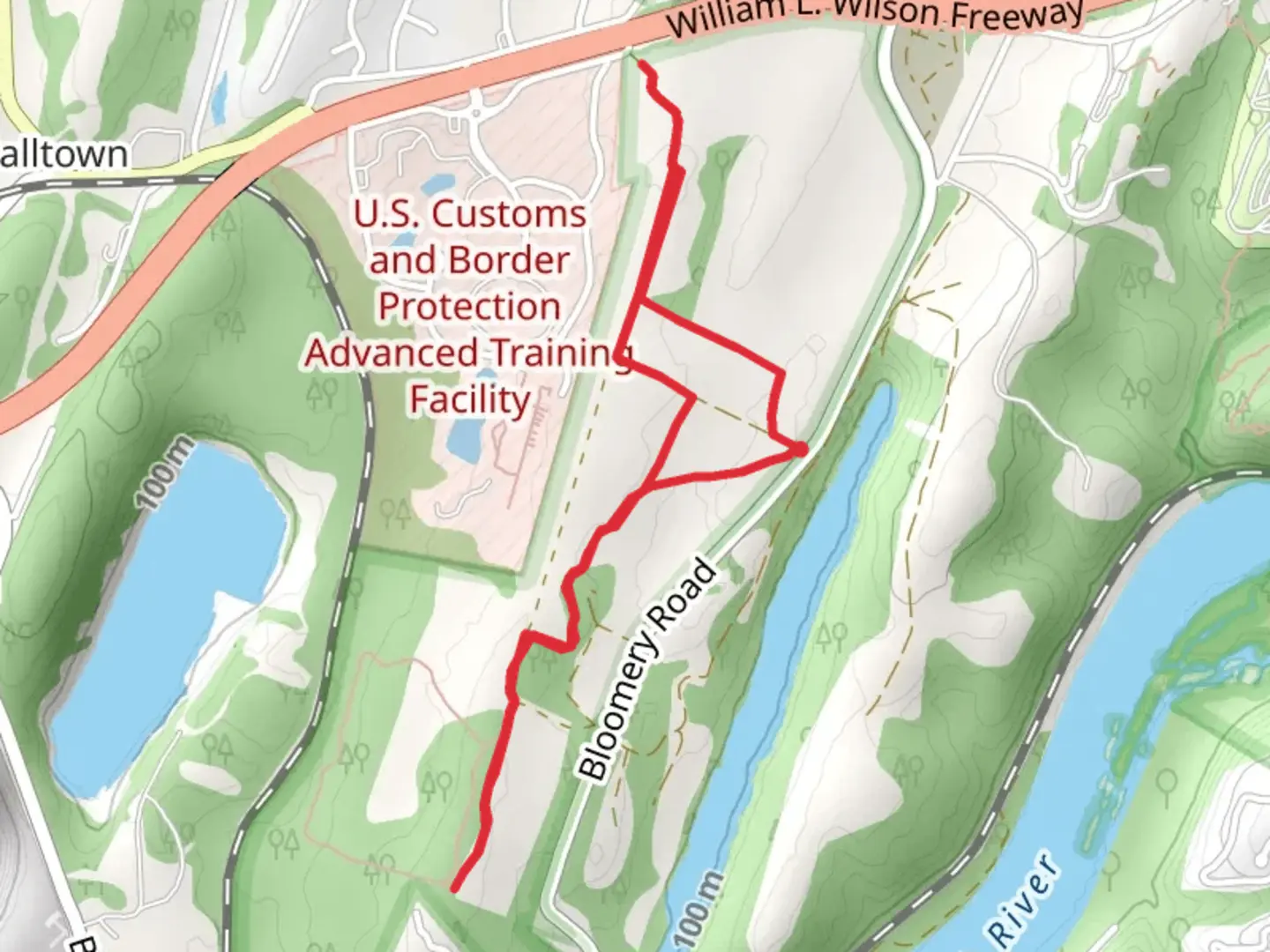 An image depicting the trail Courtney's Battery Trail and its surrounding area.