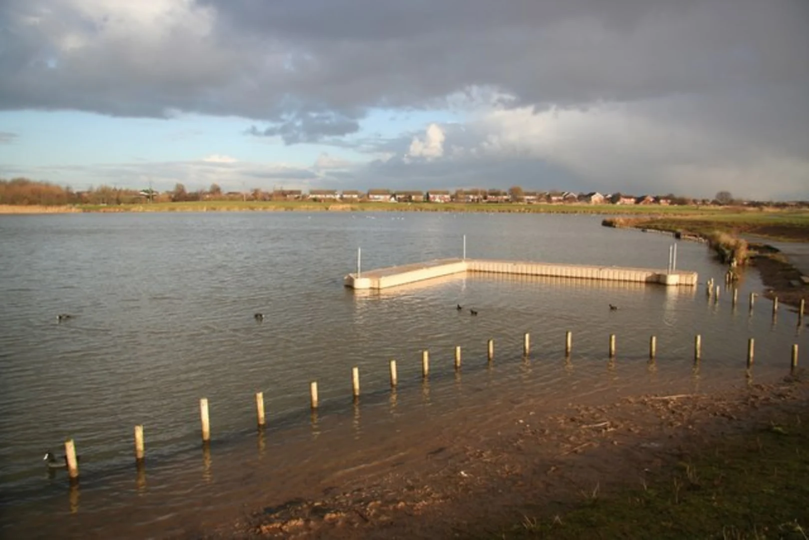 An image depicting the trail Cleethorpes Country Park via Martin Wragg Way and its surrounding area.