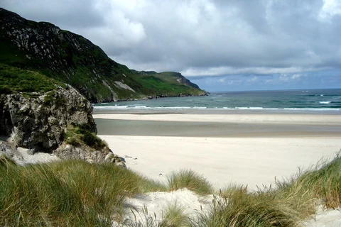 An image depicting the trail Port Pier to Maghera Beach Walk and its surrounding area.