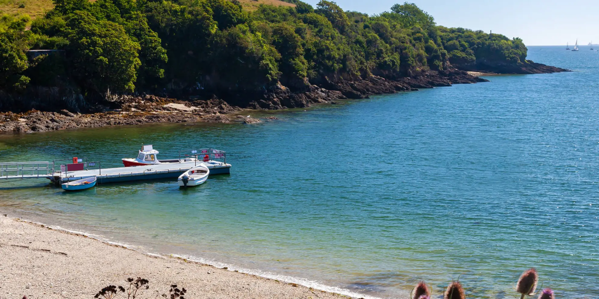 An image depicting the trail Helford Passage and Frenchman's Creek and its surrounding area.