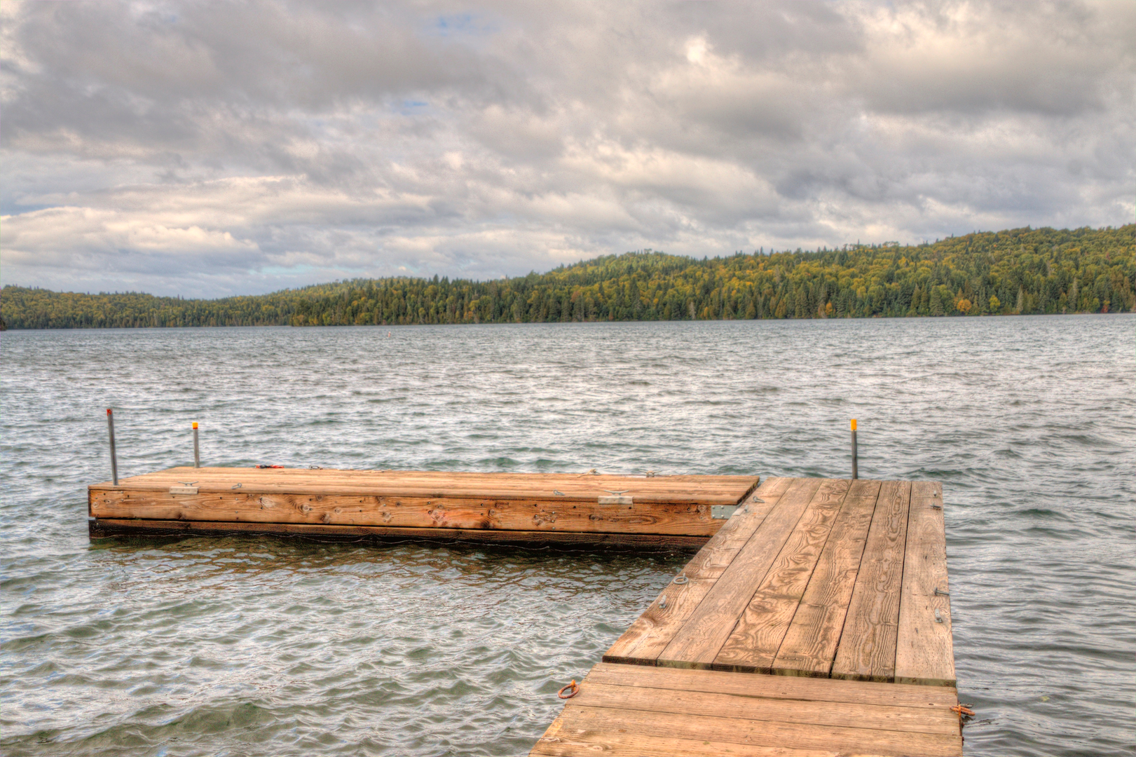An image depicting the trail Feldmann Ridge and Greenstone Ridge Loop and its surrounding area.