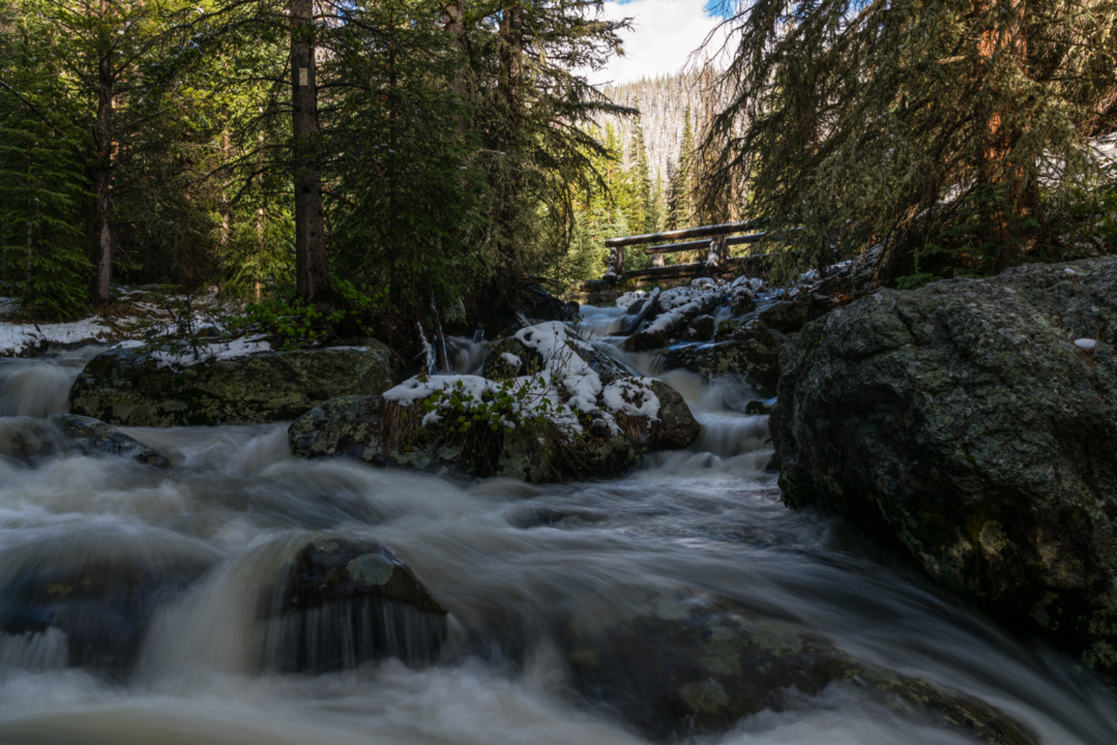 An image depicting the trail Onahu Creek Trail and its surrounding area.