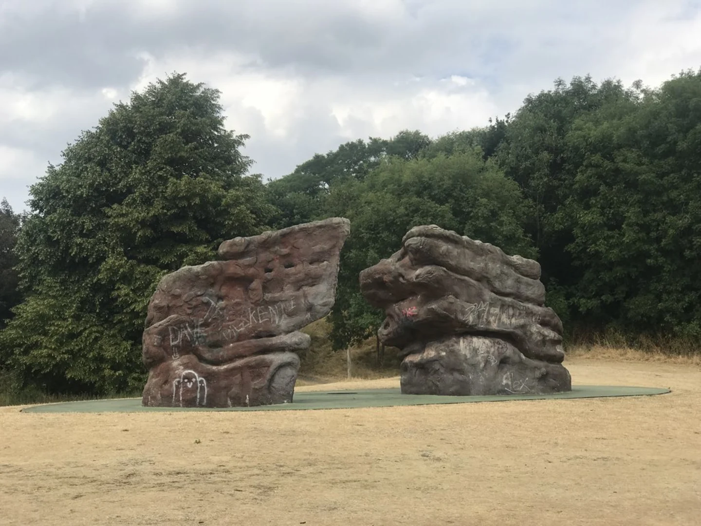 An image depicting the trail Westport Lake, Cobridge Park and Hanley Park Lake via Two Saints Way and its surrounding area.