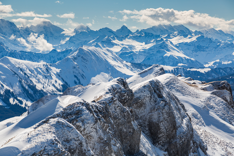 An image depicting the trail Marbachegg - Kemmeriboden and its surrounding area.