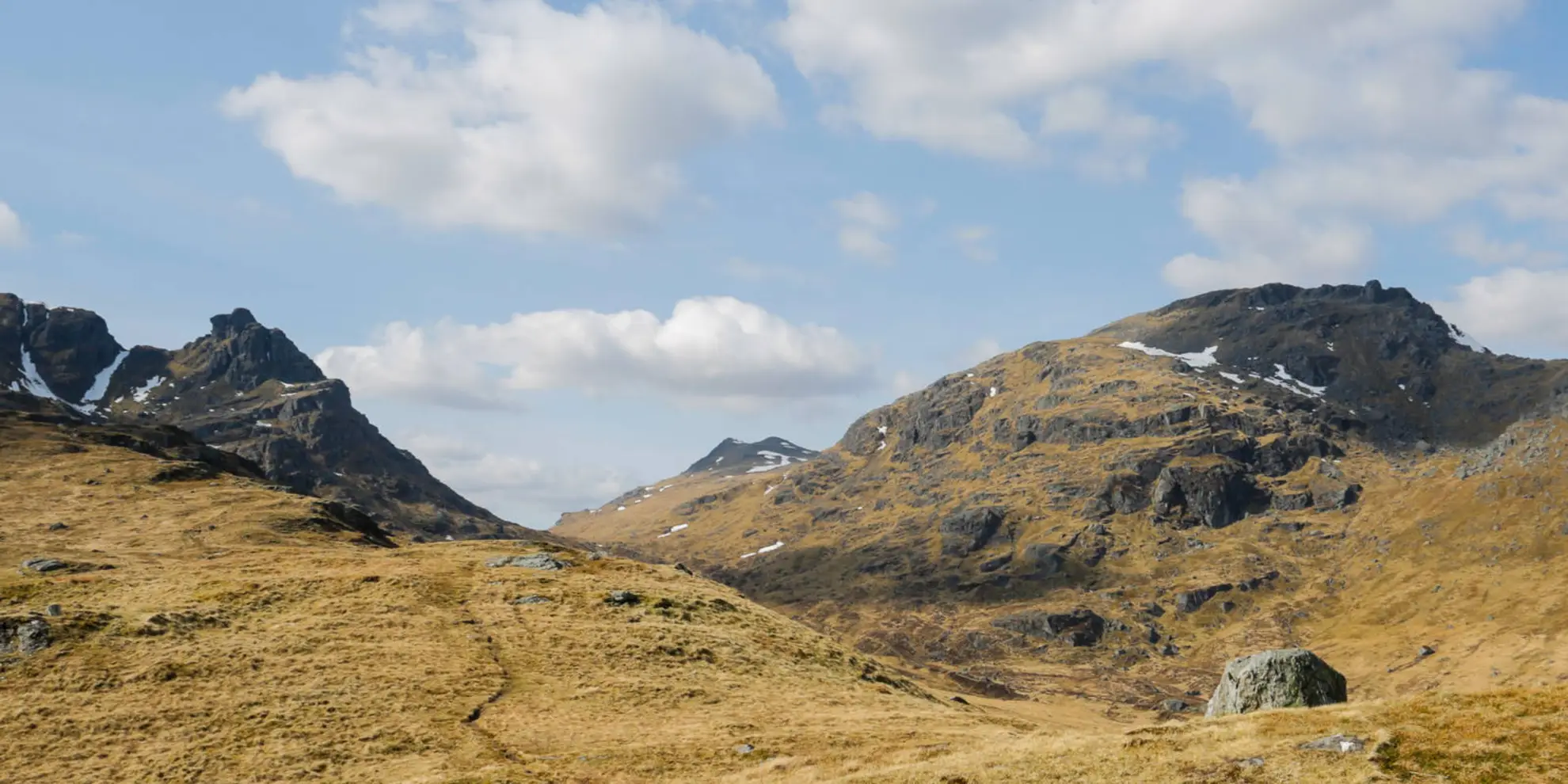 An image depicting the trail Beinn Narnain Loop from Succoth and its surrounding area.