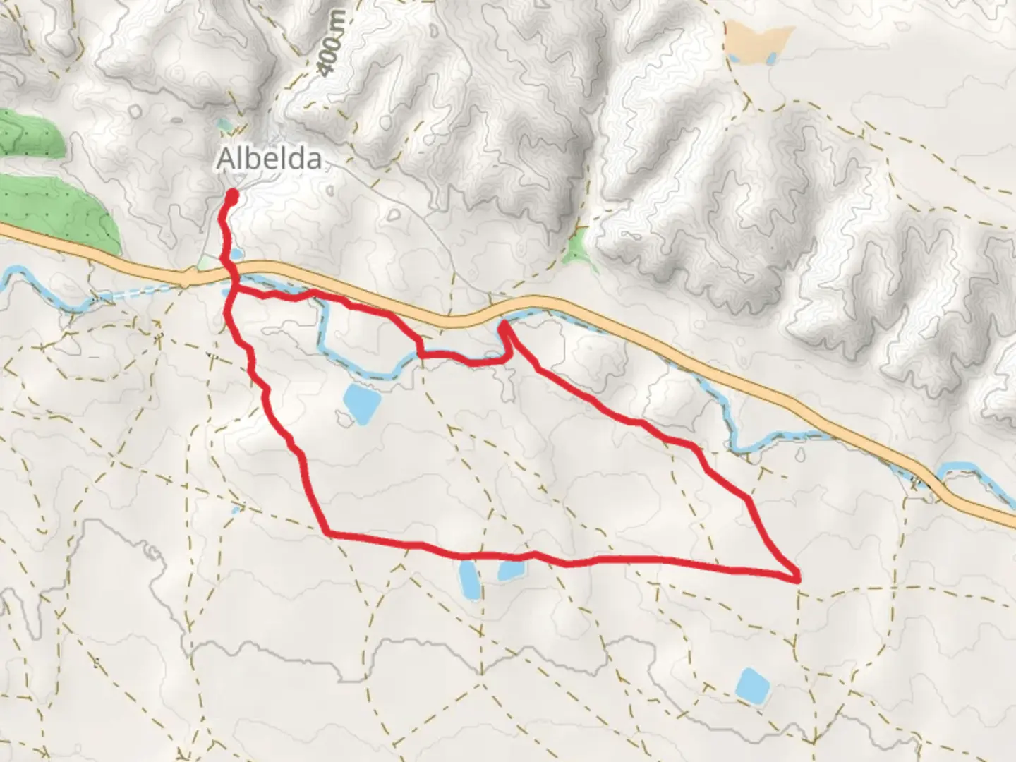 An image depicting the trail Route of the Cisterns and Silos of Albelda PR HU 250 and its surrounding area.