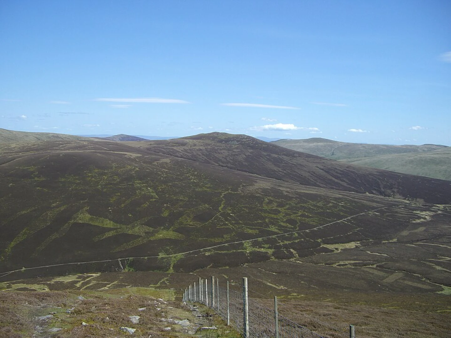 An image depicting the trail Great Calva Walk and its surrounding area.