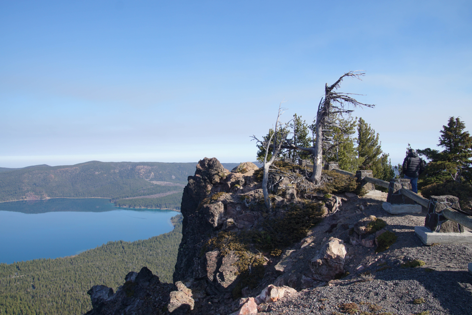 An image depicting the trail Little Crater Loop Trail and its surrounding area.