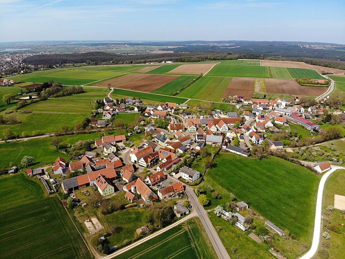 An image depicting the trail Rundweg um Oberasbach and its surrounding area.