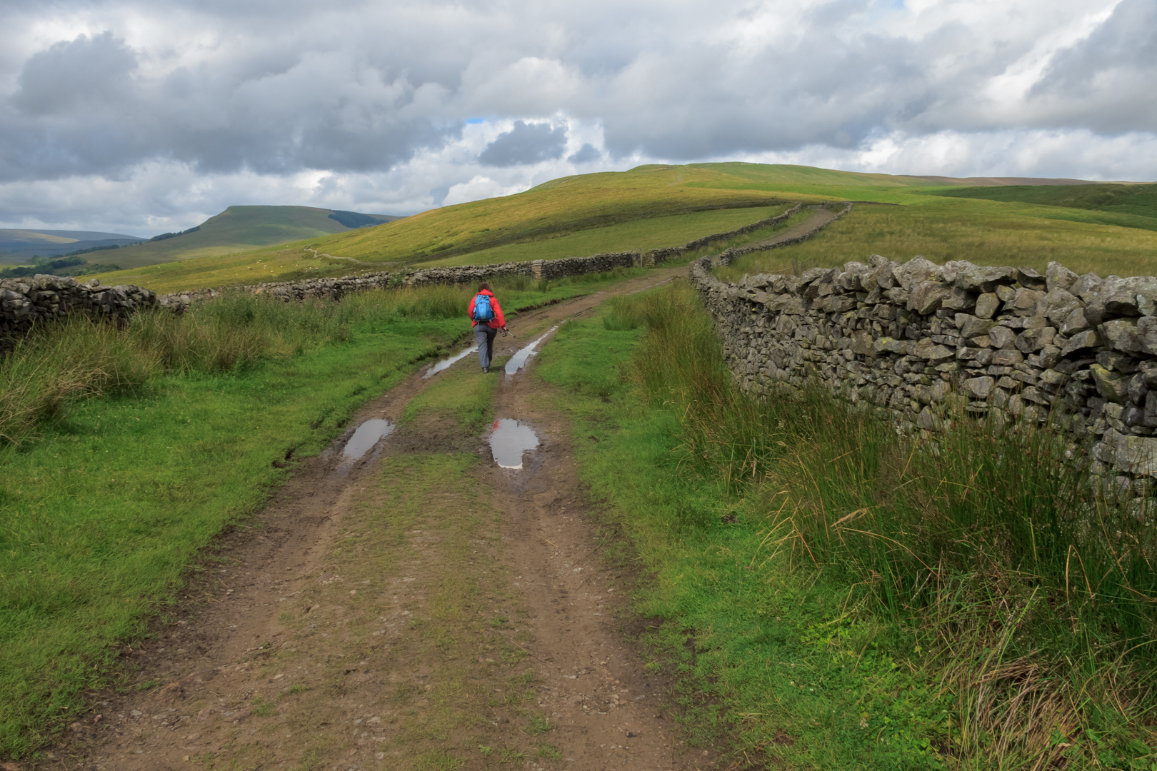 An image depicting the trail Afoot in Two Dales and its surrounding area.