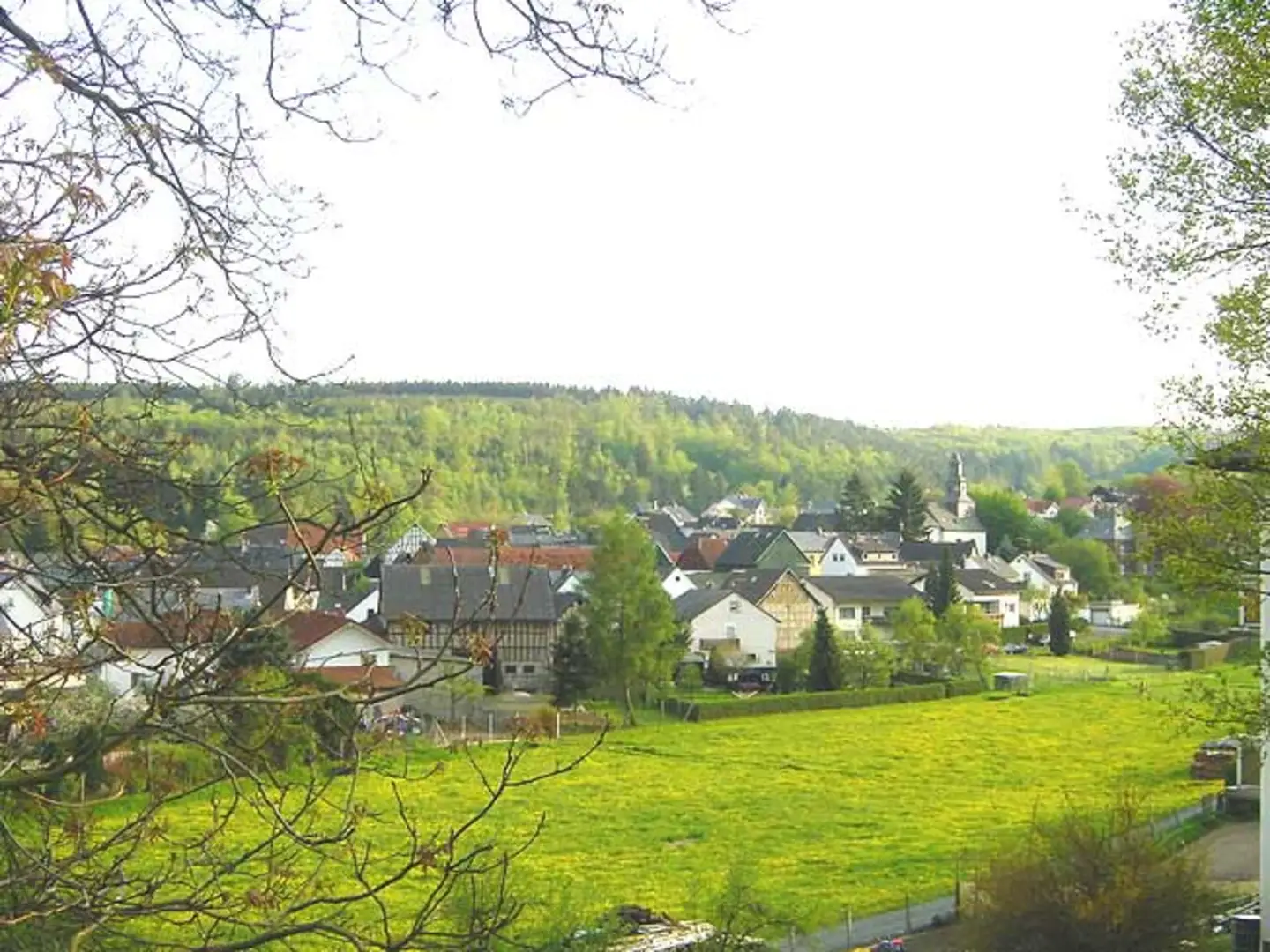 An image depicting the trail Lachbergblick and Langenbach via Rentnerpfad and its surrounding area.