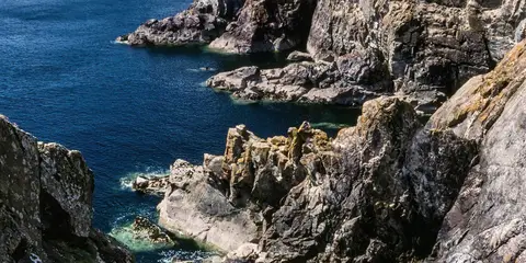 An image depicting the trail Lochvane Path and its surrounding area.