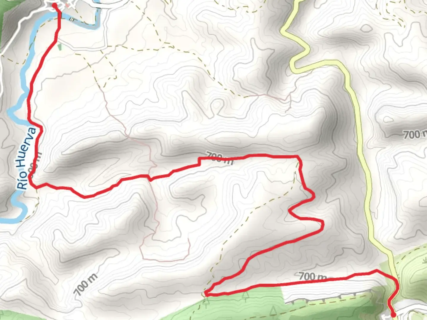 An image depicting the trail Gable - Tosos PR Z 140 and its surrounding area.