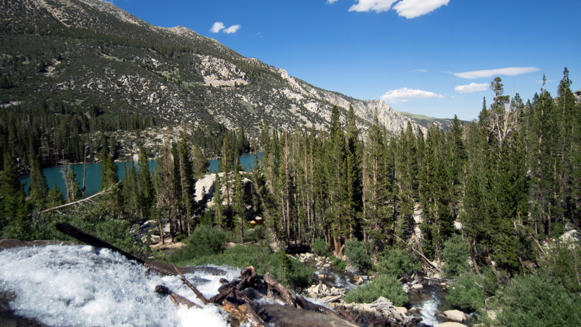 An image depicting the trail Black Lake via North Fork Big Pine Creek Trail and its surrounding area.