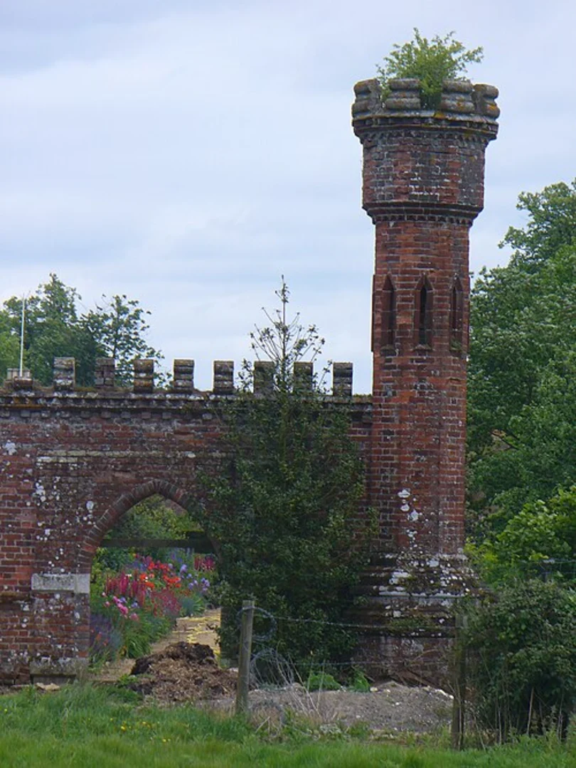 An image depicting the trail Forest Green Loop via Rhododendron Wood and its surrounding area.