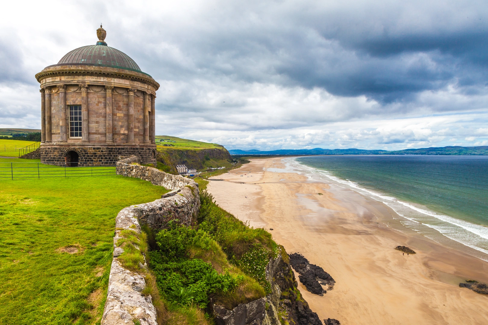 An image depicting the trail Mussenden Estate Walk and its surrounding area.