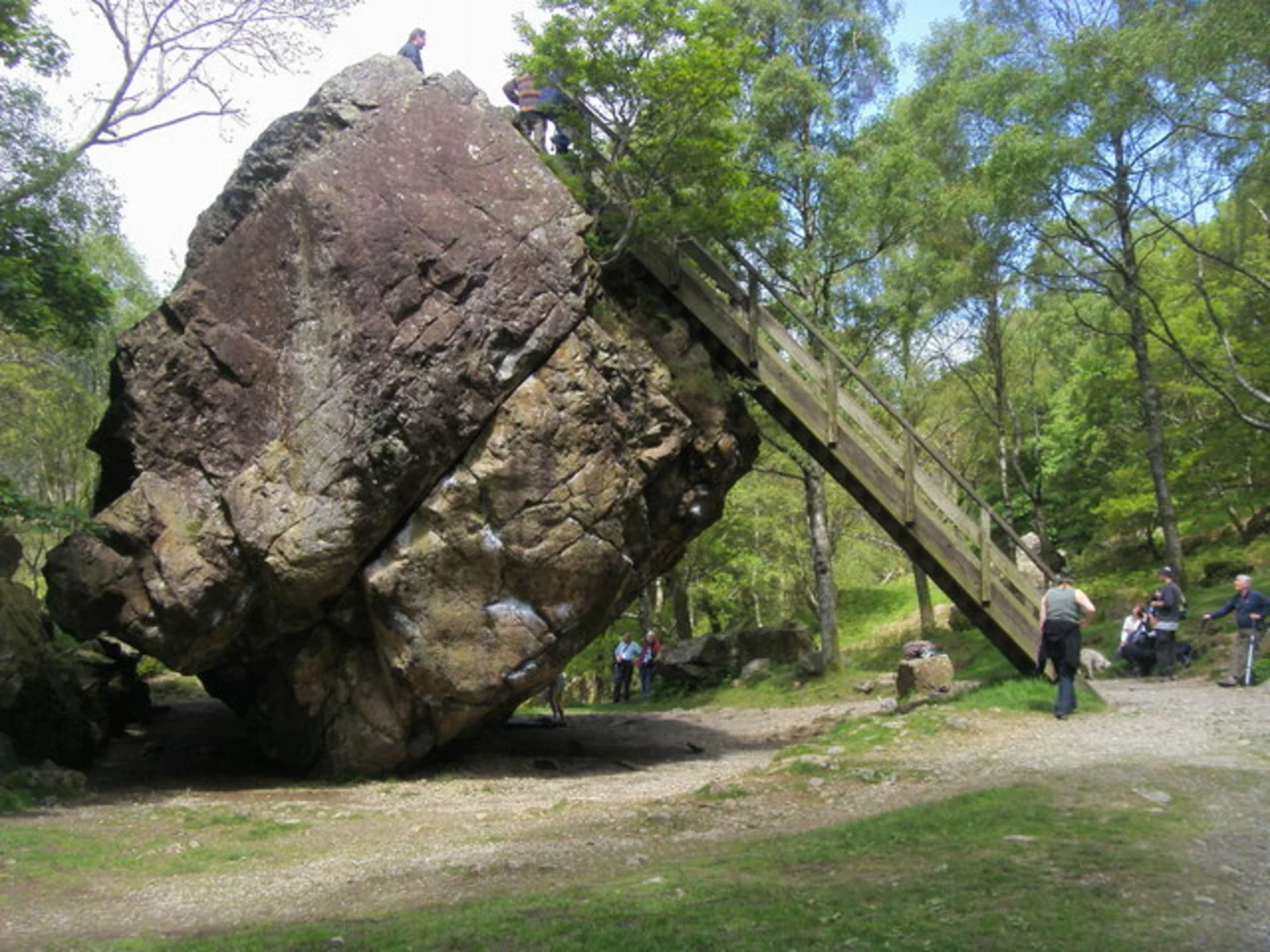 An image depicting the trail Grange Crags, Bowder Stone and Great Bay Loop and its surrounding area.