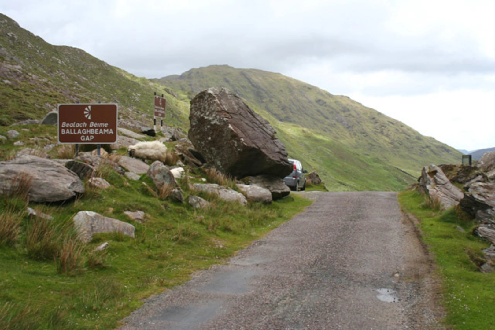 An image depicting the trail Knockaunanattin West Top and Stumpa Duloigh Southwest Top and its surrounding area.