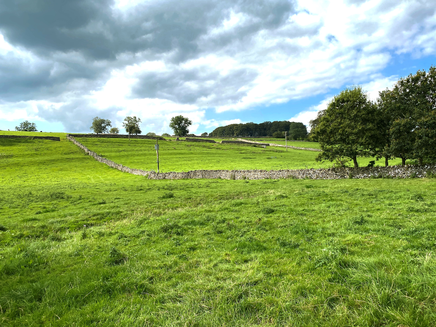 An image depicting the trail Bowland - Dales Traverse and its surrounding area.