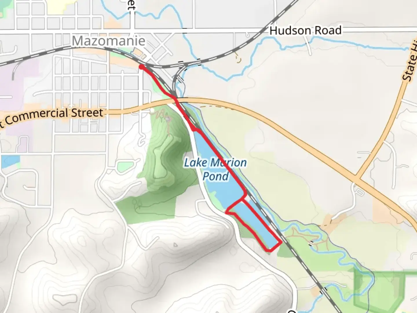 An image depicting the trail Lake Marion Pond Loop Trail and its surrounding area.