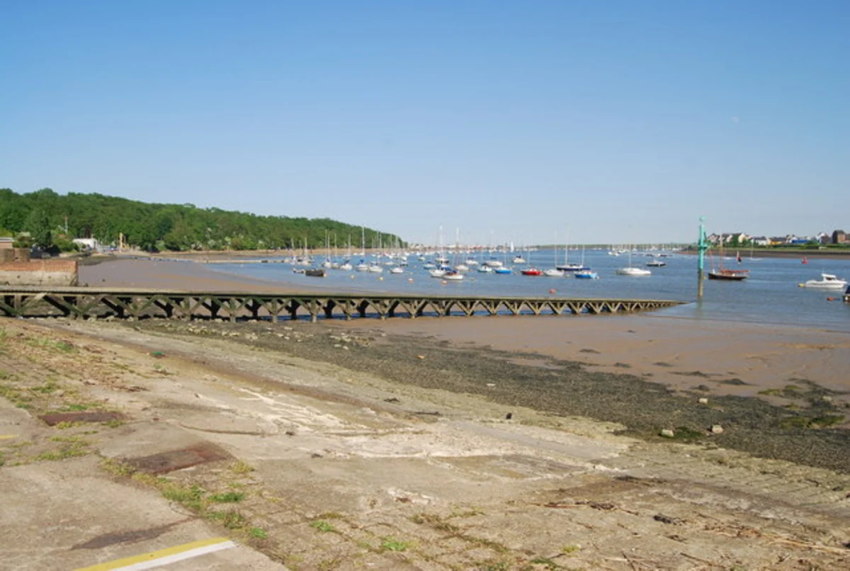 Rochester to High Halstow Walk