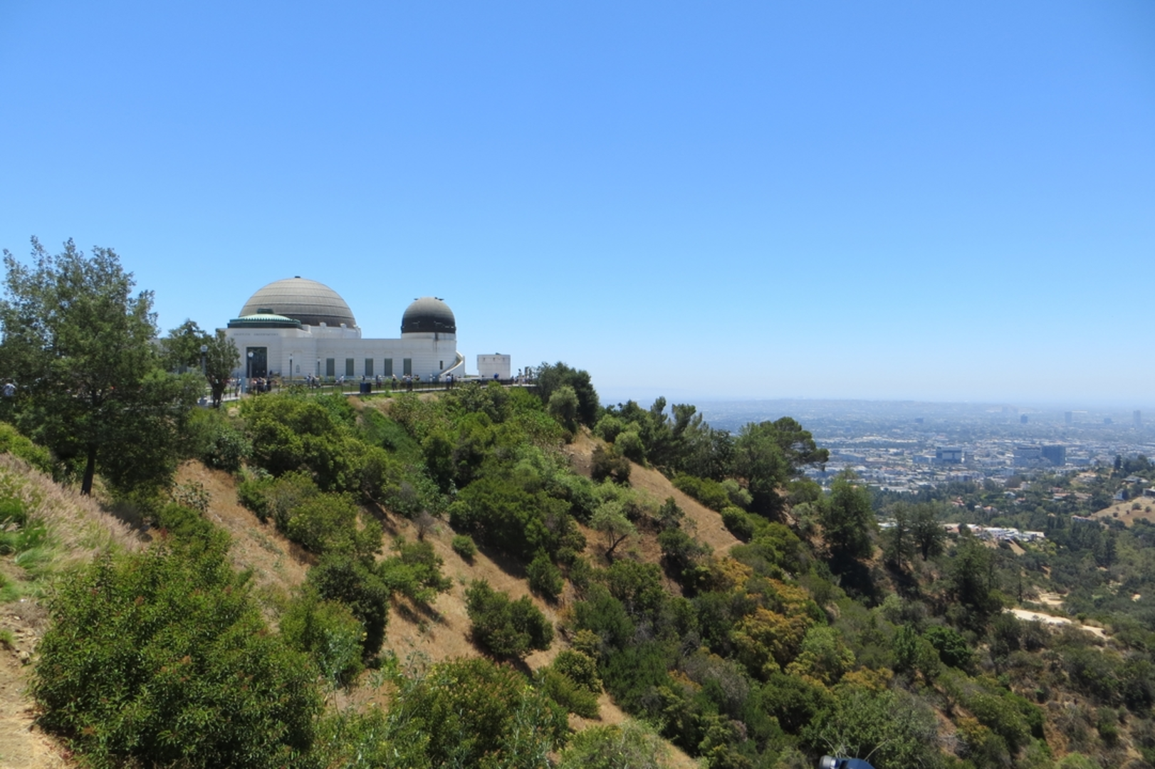 An image depicting the trail Mount Hollywood Loop Trail and its surrounding area.