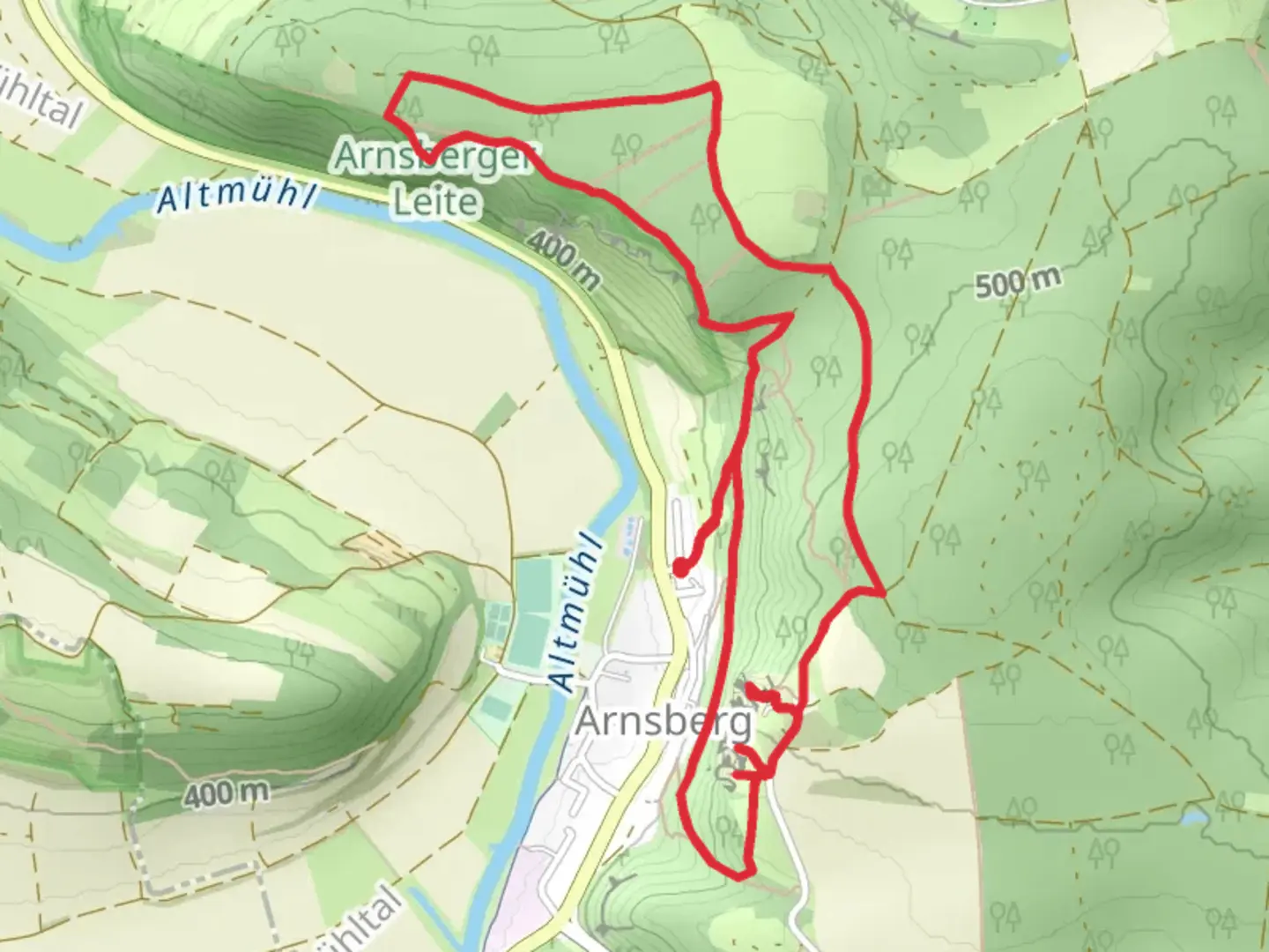 An image depicting the trail Altmühltal Panoramaweg and Kipfenberg 5 and its surrounding area.