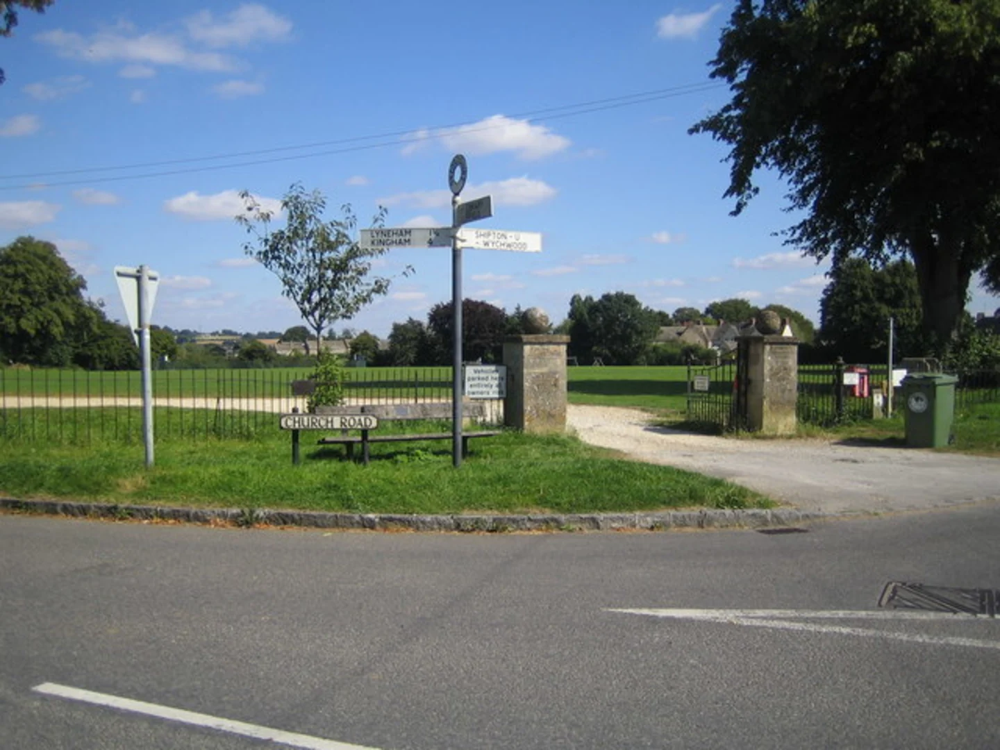 An image depicting the trail Milton-under-Wychwood and Fifield and its surrounding area.