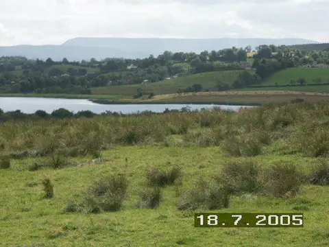 An image depicting the trail Benbeg and Cuilcagh Walk from Bellavally Gap and its surrounding area.