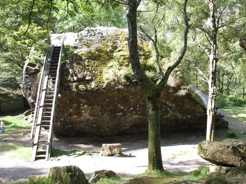 An image depicting the trail Grange Crags, Bowder Stone and Great Bay Loop and its surrounding area.
