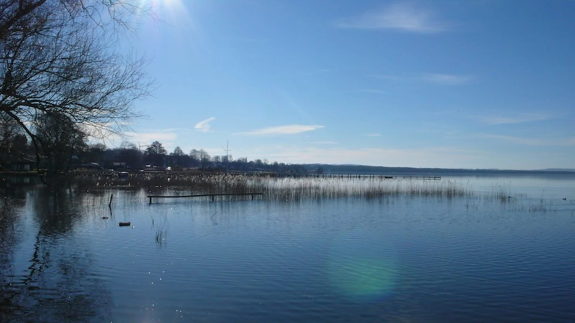 An image depicting the trail Rundweg um Steinhude-Grossenheidorn and its surrounding area.