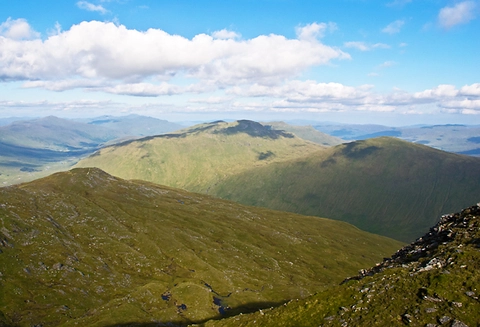 An image depicting the trail Beinn Chaluim and Cam Chreag Loop and its surrounding area.