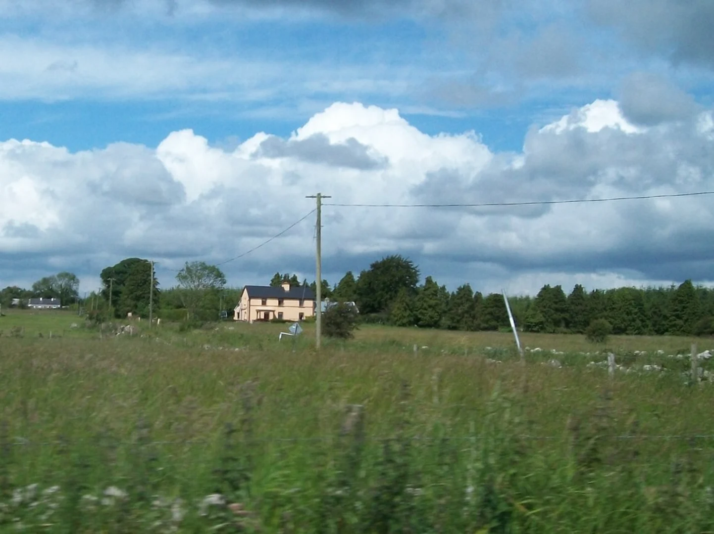 An image depicting the trail Aghacashel Loop and its surrounding area.