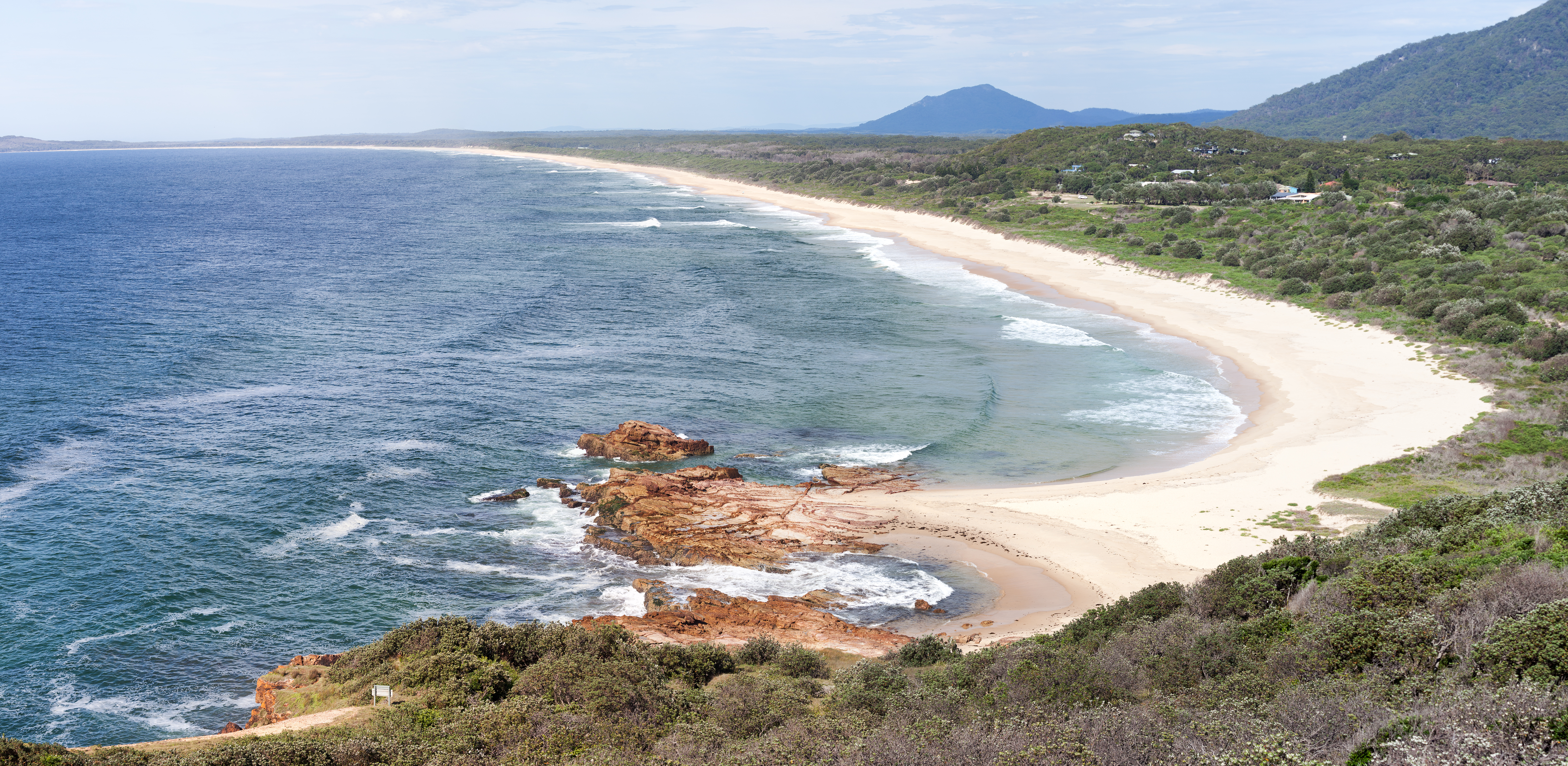An image depicting the trail Crowdy Bay National Park and its surrounding area.