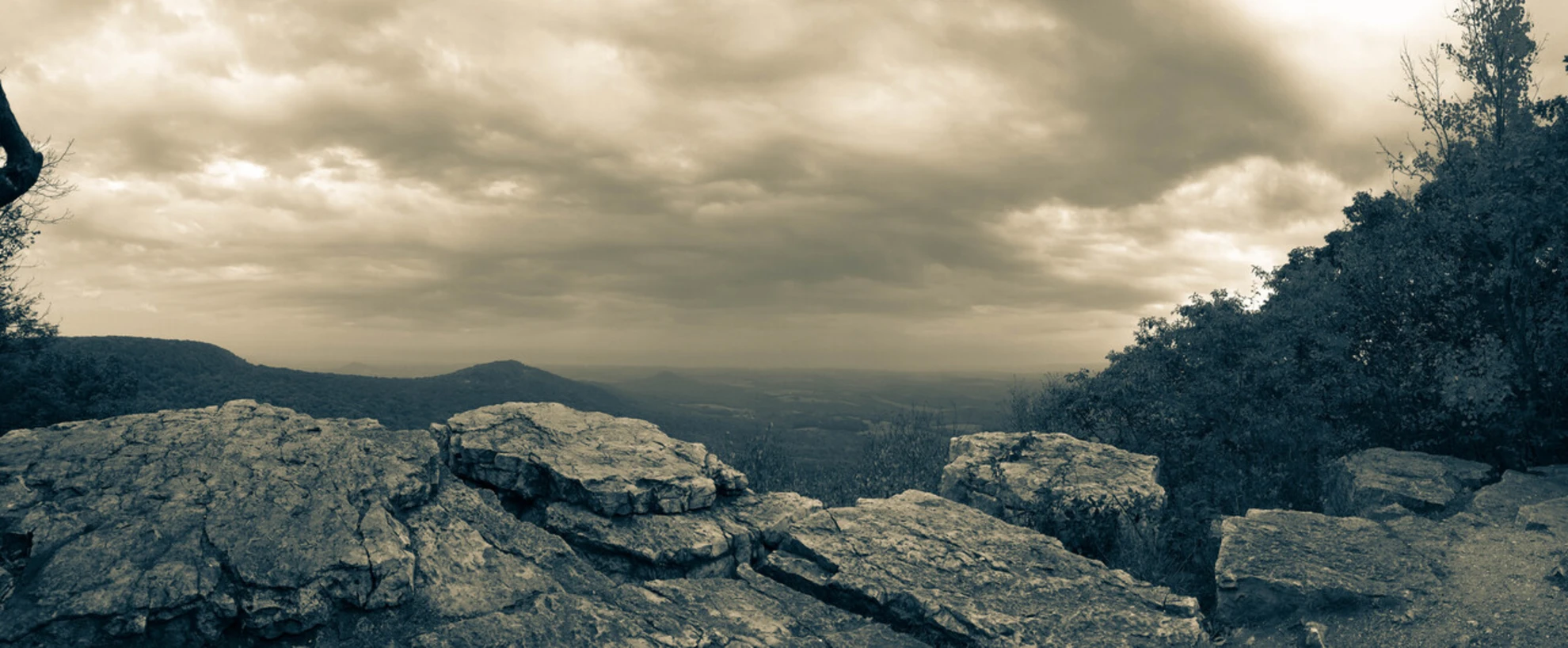 An image depicting the trail Hamburg Reservoir and Pulpit Rock Loop and its surrounding area.