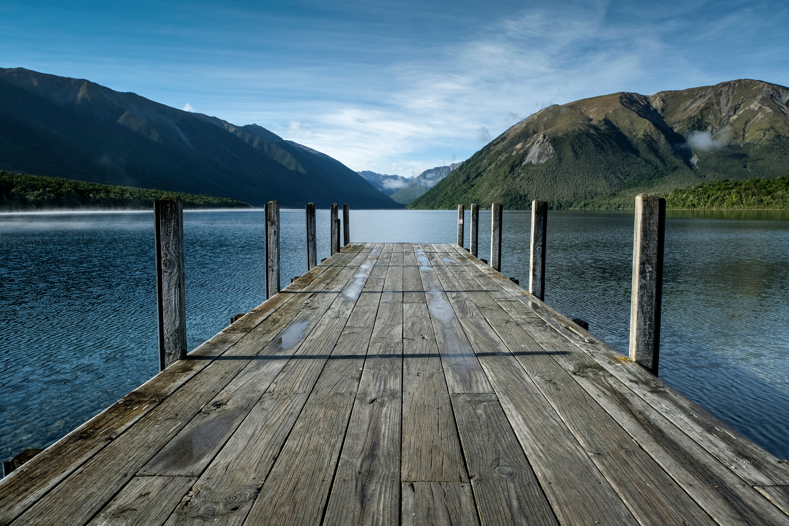 An image depicting the trail Parachute Rocks via Saint Arnaud Range Track and its surrounding area.