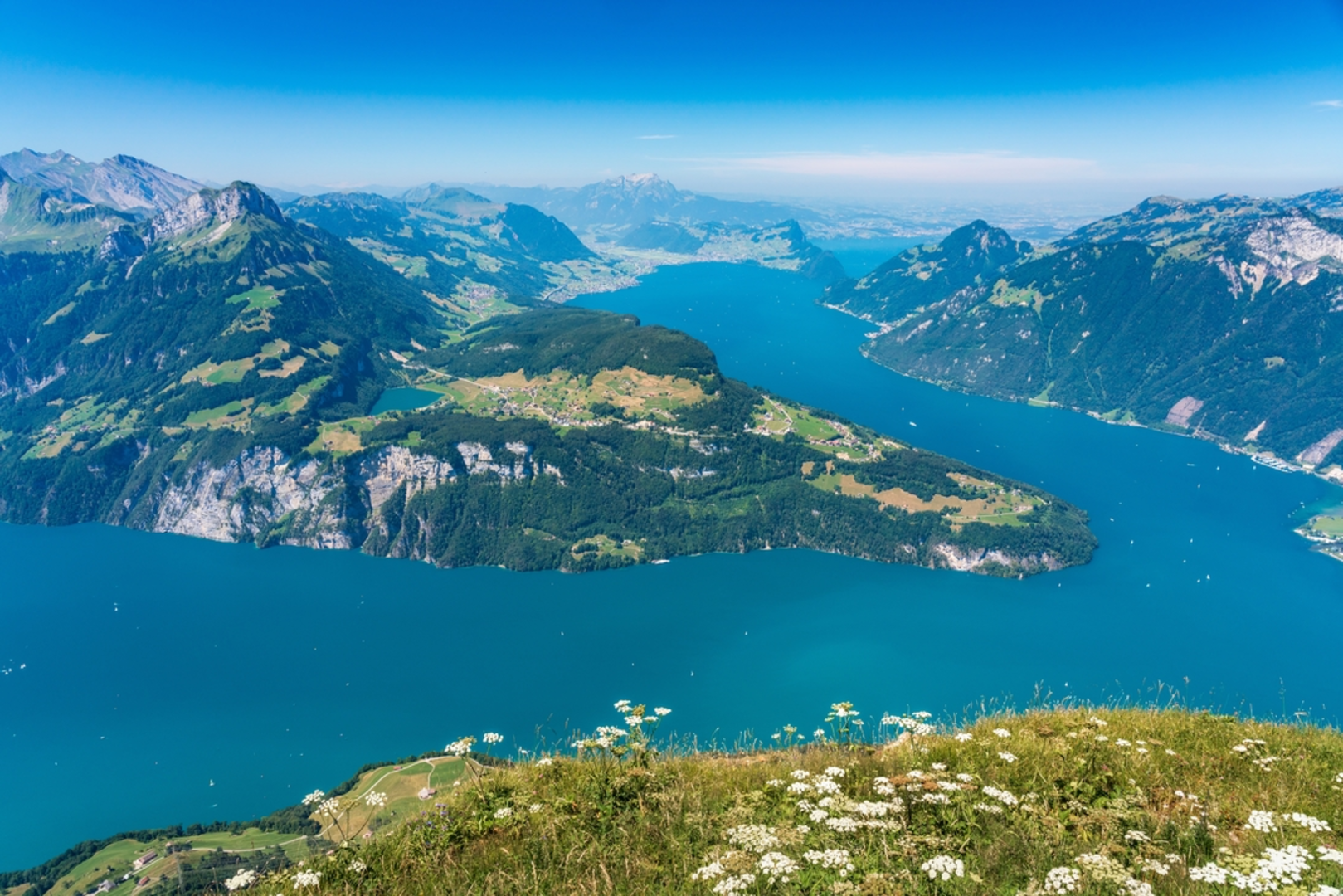 An image depicting the trail Beckenried-Risletenschlucht-Treib and its surrounding area.