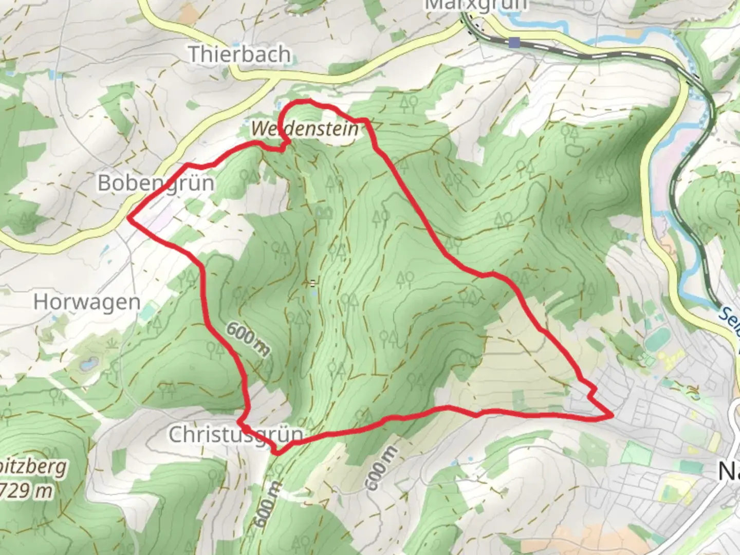 An image depicting the trail Christusgrün, Spiegel Wald and Bobengrun Loop and its surrounding area.