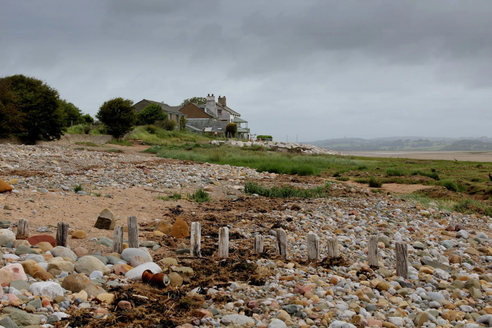 An image depicting the trail Sunderland Point and its surrounding area.