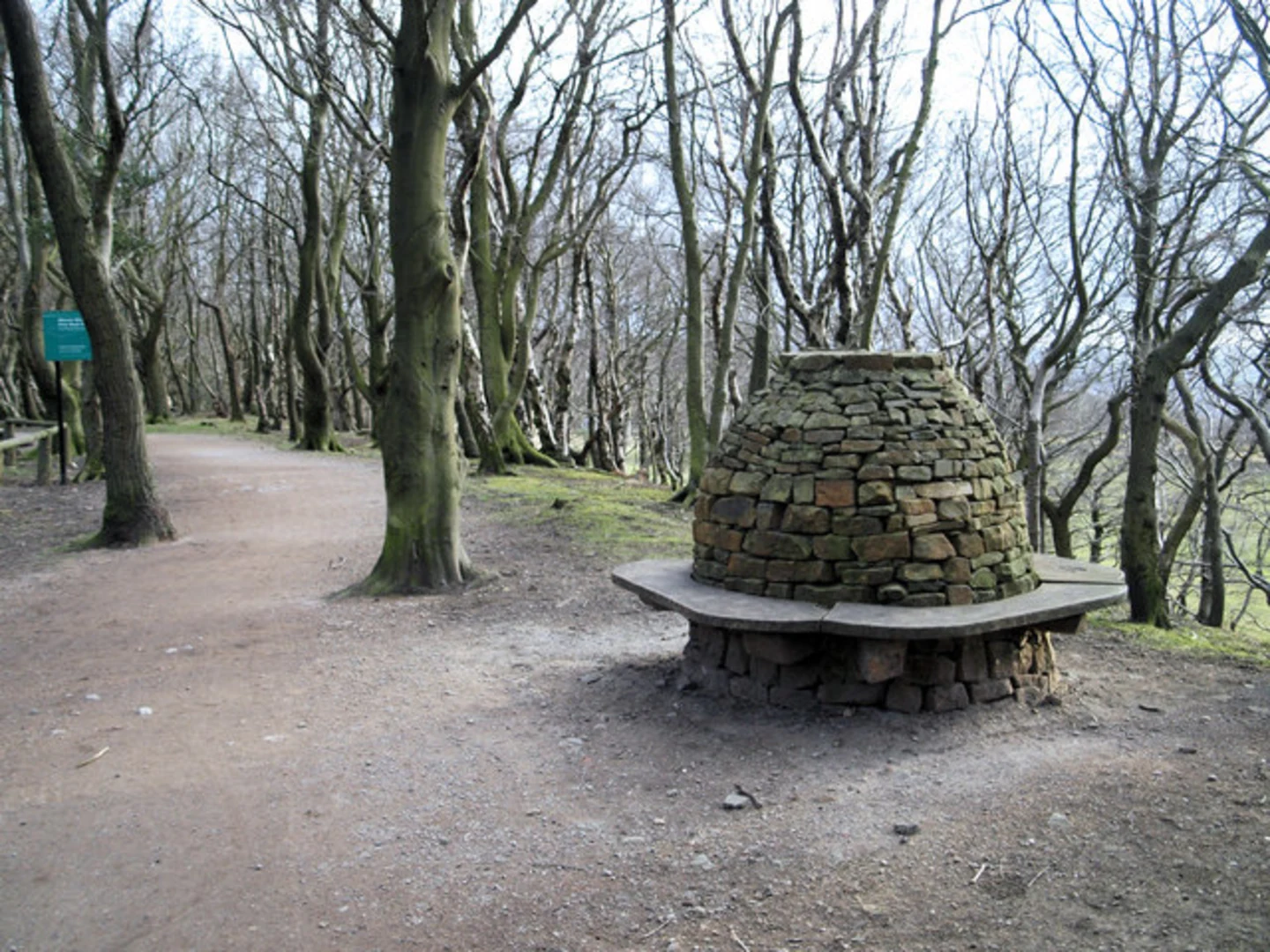 An image depicting the trail Stead Spring and Prior Royd Loop and its surrounding area.